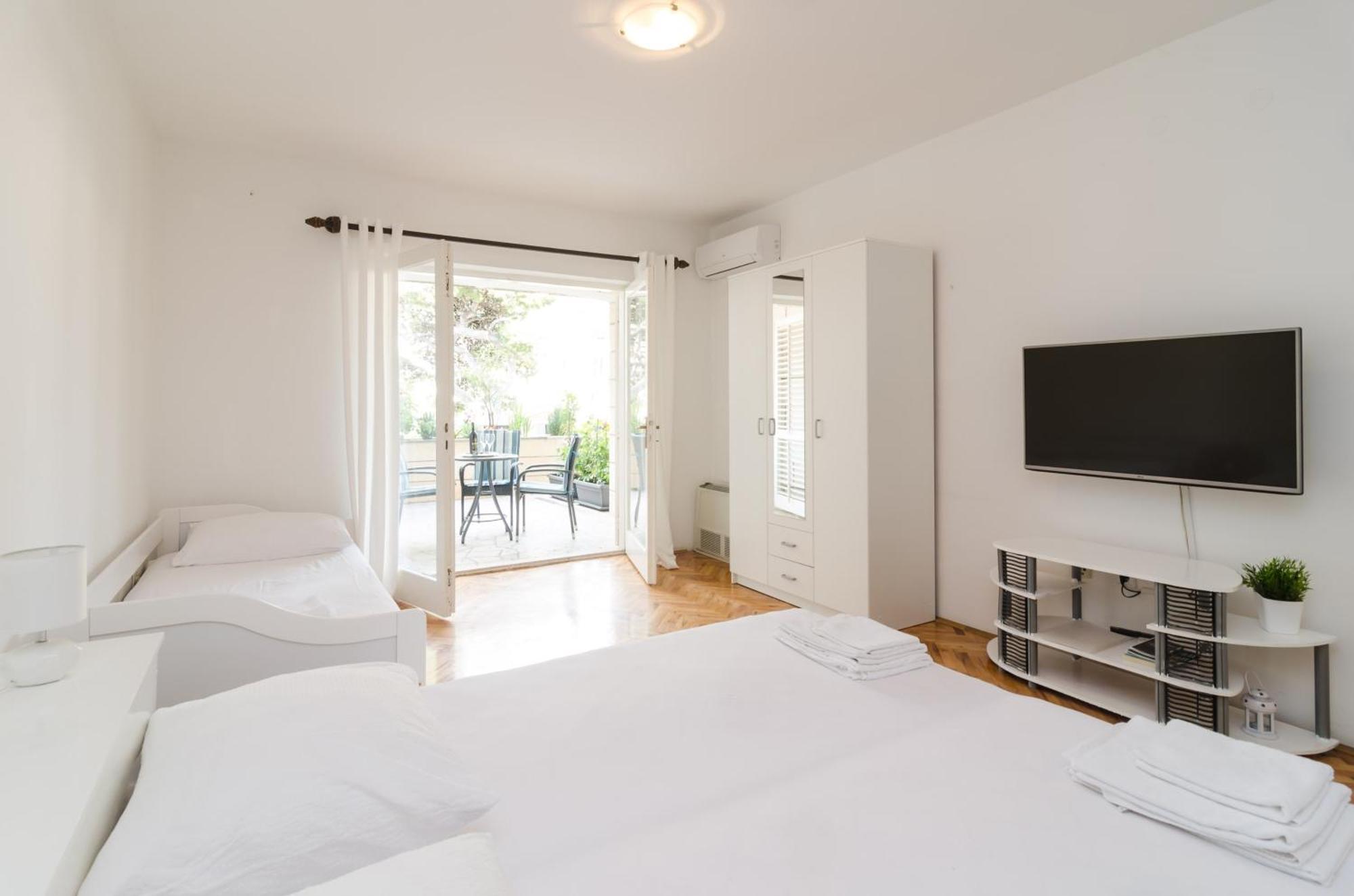 招待所 House Ariva